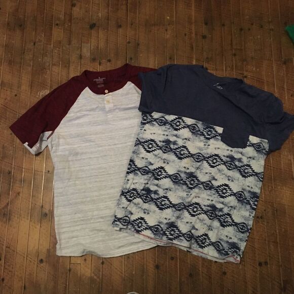 AEO 2 shirt (flex & vintage) bundle - Picture 1 of 4